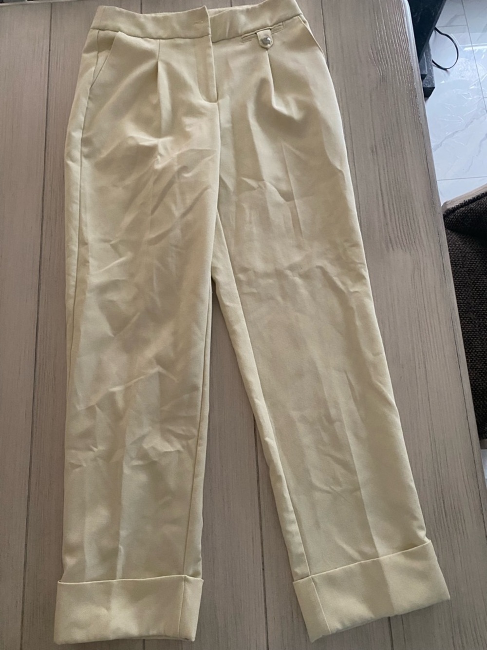 Cropped Cream Dress Pants and Vest (set)
